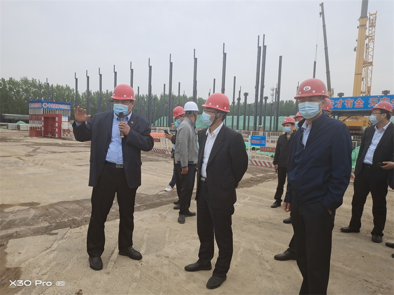 交投集团召开重点项目建设推进现场会