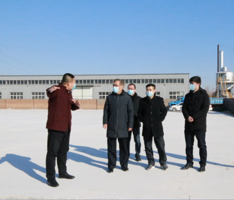 集团领导到部分在建项目现场办公