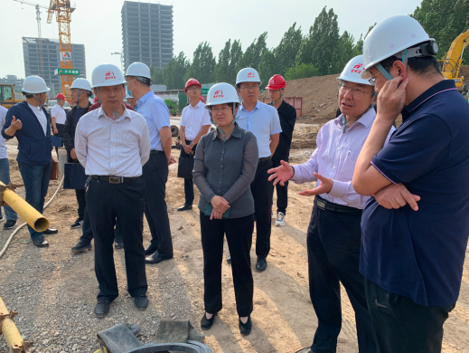 市行政审批局调研组到德州市低碳绿色新能源示范产业园区基础设施建设项目现